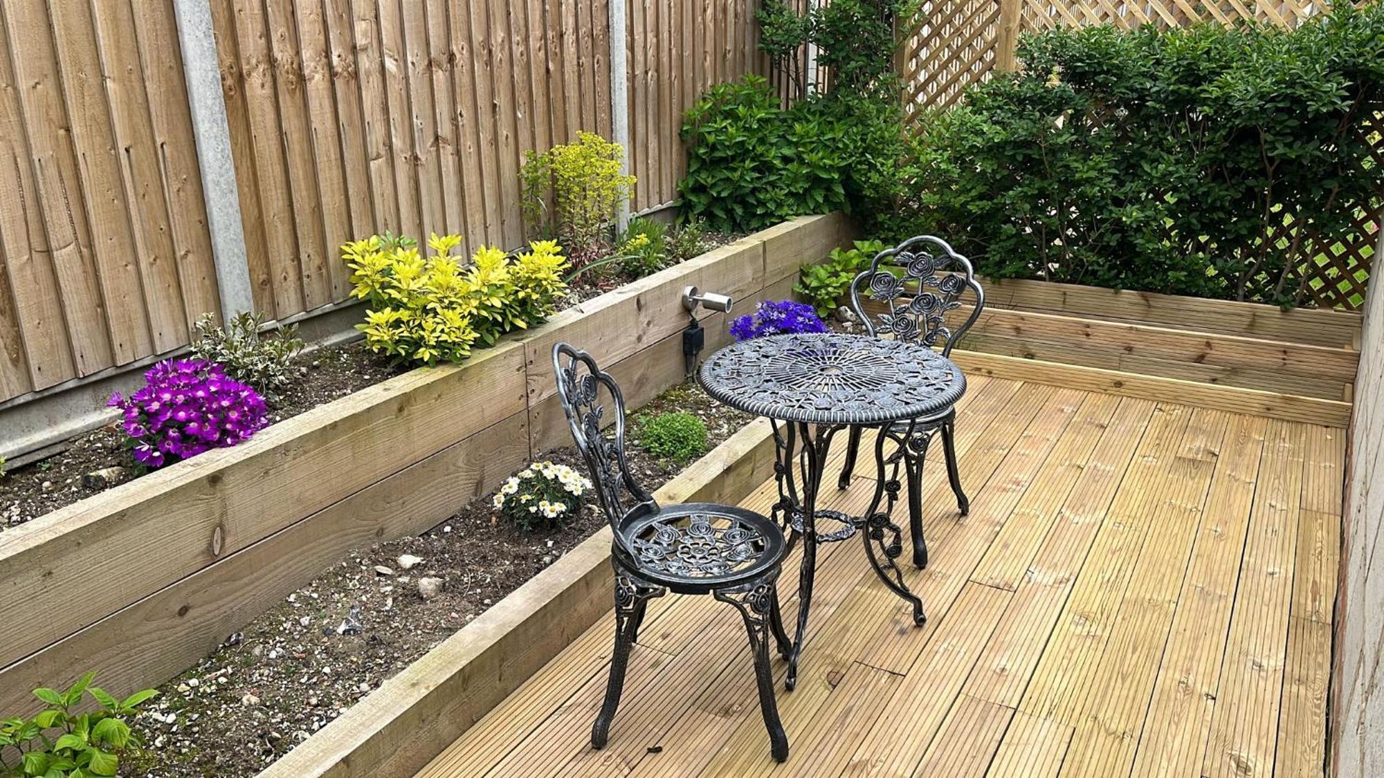 Two-Bedroom Cosy Country Lodge With Private Patio Greenhithe Luaran gambar
